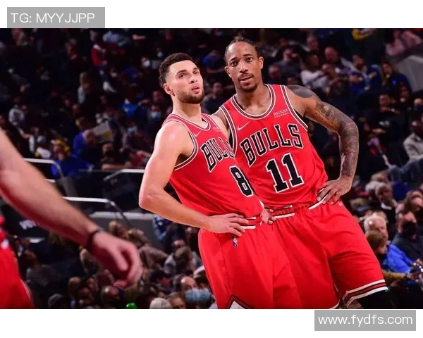 2018年NBA火箭对阵热火的精彩对决回顾与分析 2018年NBA火箭对阵热火的精彩对决回顾与分析