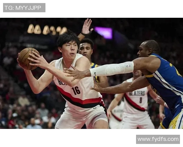 NBA球星与中国球员的对决：技术风格与文化碰撞的精彩瞬间